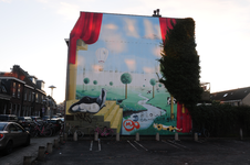 904580 Afbeelding van de bekladde en vervuilde muurschildering ''Otter met luchtballon'' op de zijgevel van het ...